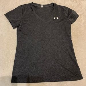 Under Armour T-shirt